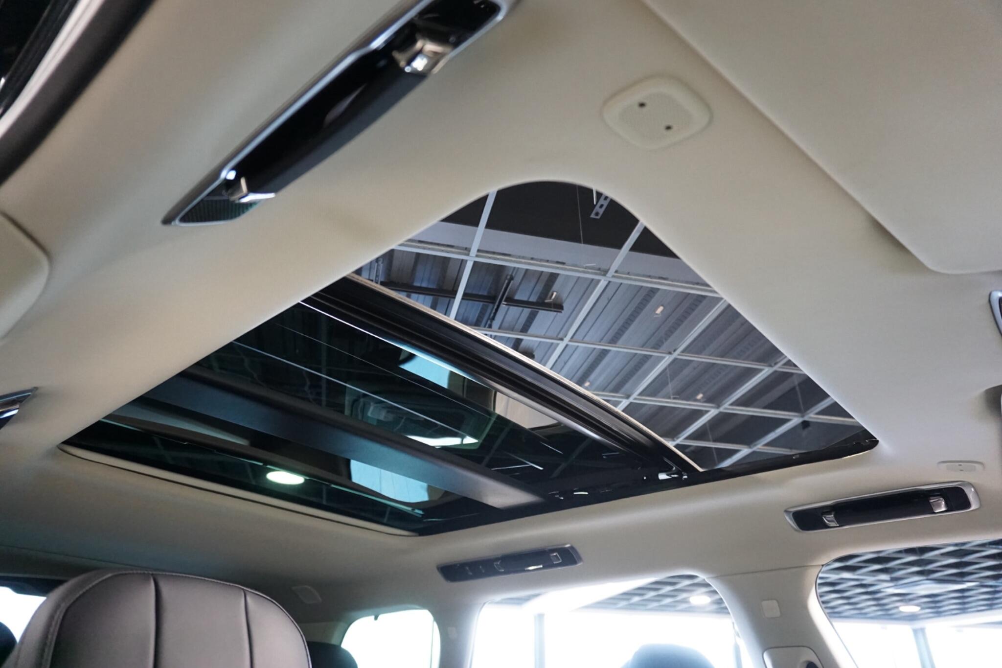 Land Rover Range Rover 3.0 P400 MHEV Autobiography SUV 5dr Petrol Auto 4WD Euro 6 (s/s) (400 ps)